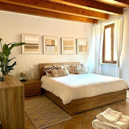 Appartamento Santa Maria Desenzano del Garda Eksteriør bilde
